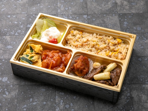 【お茶付き】海老チリと牛オイスター炒め弁当