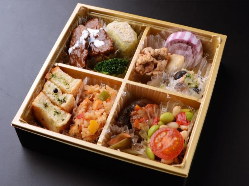 煮込みハンバーグと彩菜１０品弁当