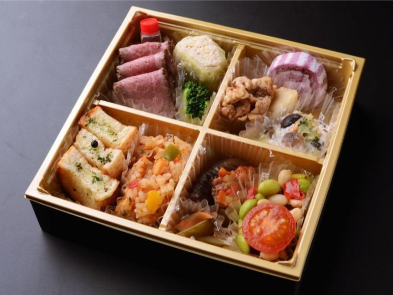 和牛ローストビーフと彩菜１０品弁当