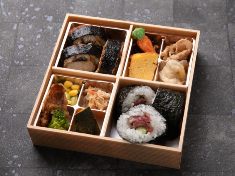皐月（さつき）〜牛ステーキ巻きと鰻の太巻き〜