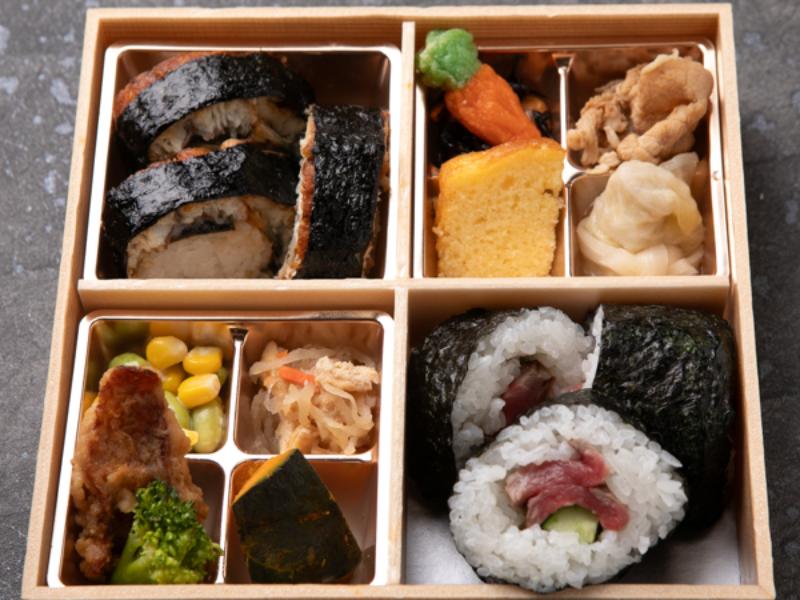皐月（さつき）〜牛ステーキ巻きと鰻の太巻き〜