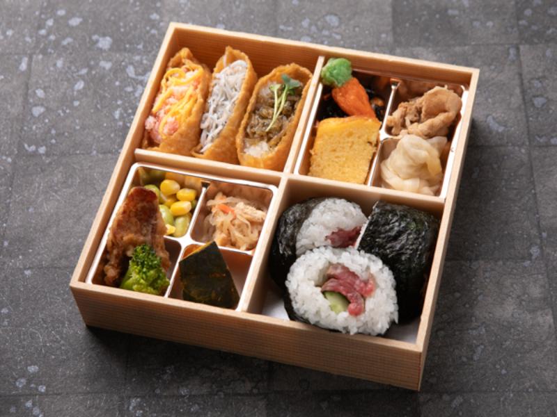 紫苑（しおん）〜牛ステーキ巻きと彩り稲荷〜