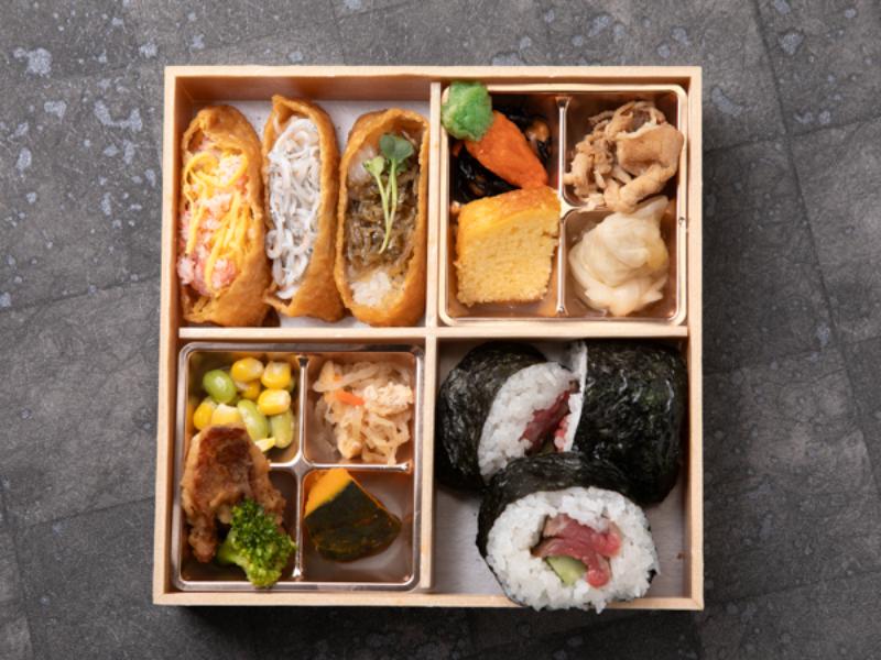 紫苑（しおん）〜牛ステーキ巻きと彩り稲荷〜