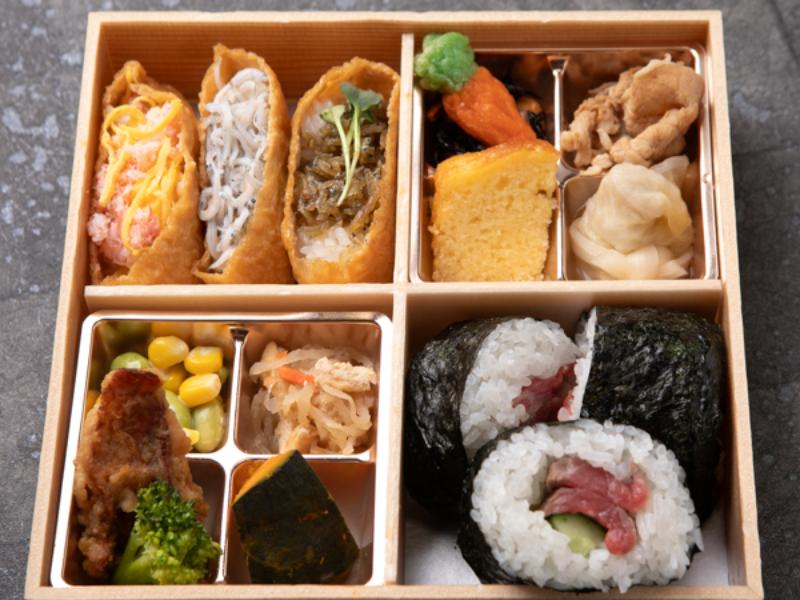 紫苑（しおん）〜牛ステーキ巻きと彩り稲荷〜