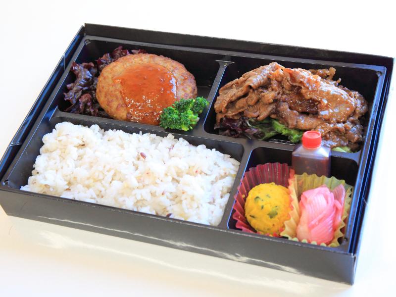 国産牛焼肉とビーフハンバーグ弁当