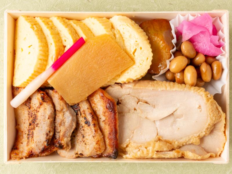 小江戸 鶏照り焼き 豚みそ弁当（秩父味噌）《2月28日まで》