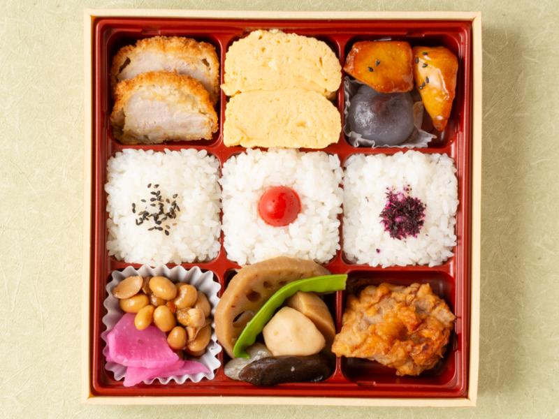 幕の内弁当（肉づくし・白飯）