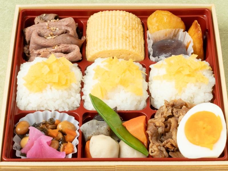 小江戸九彩幕の内（ローストビーフ・牛すき焼き）