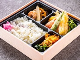 蕎麦と天婦羅 月山（福井）の天婦羅弁当 2,160円｜【お弁当デリ】お