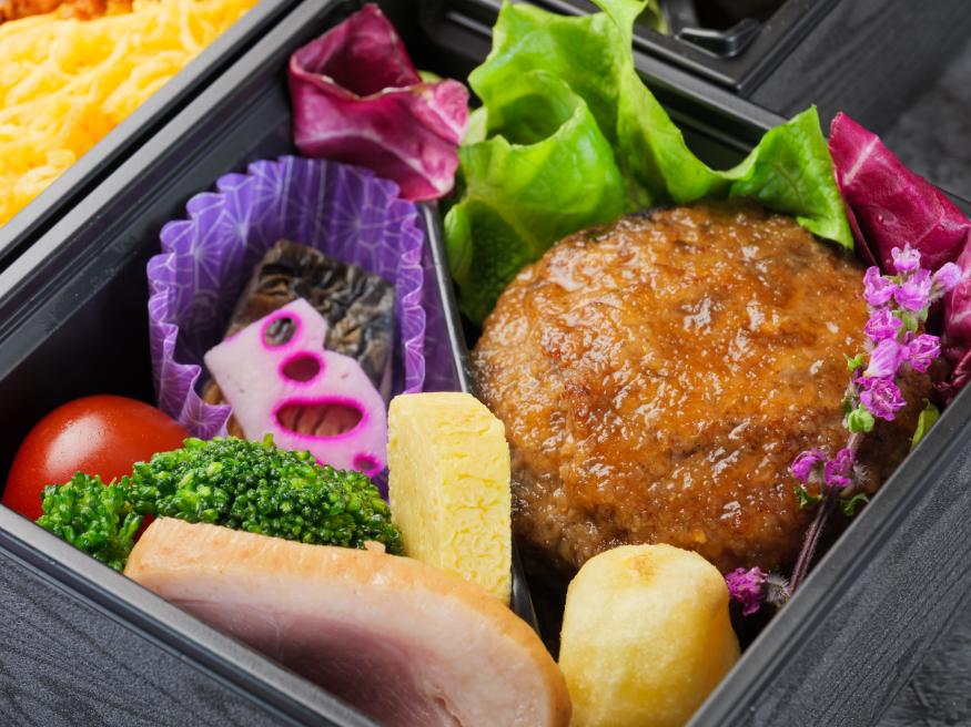 和匠 頂（関西）の【お弁当デリ特別価格】肉そぼろ重と和牛ハンバーグ