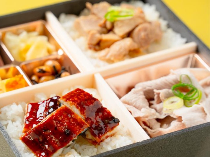 鰻・鶏すき・豚しゃぶのトリプルメイン弁当