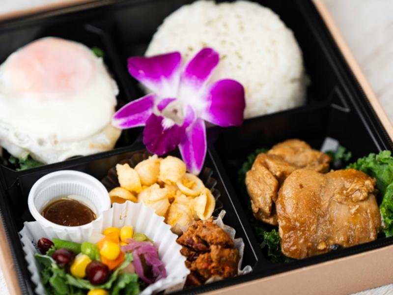 本郷OGO 自家製ジューシーハンバーグと和風チキンソテー弁当