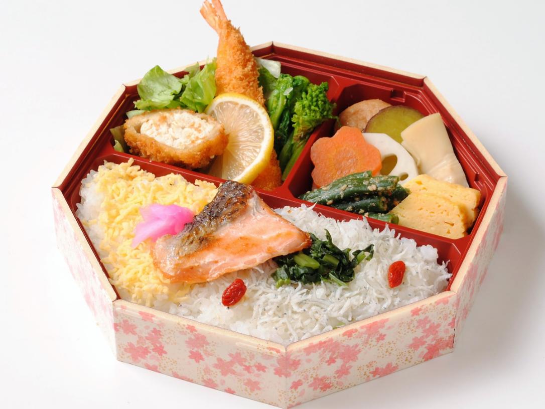 八角弁当