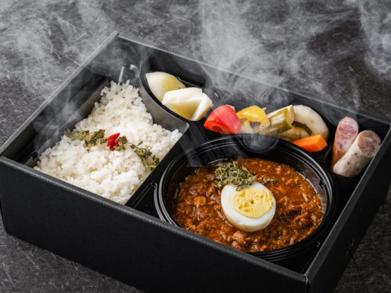 【2日前15時注文期限】鶏と生姜の煮込み薬膳カレー［加熱容器］