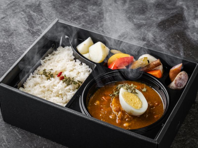 【2日前15時注文期限】2種のお豆とたっぷり野菜の薬膳カレー［加熱容器］