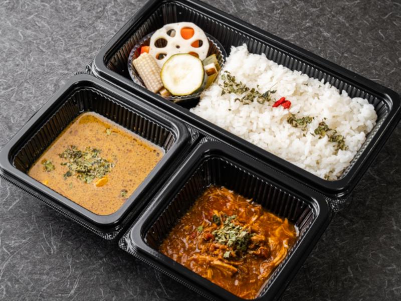 スリランカ風薬膳スープカレー&鶏と生姜の煮込み薬膳カレー