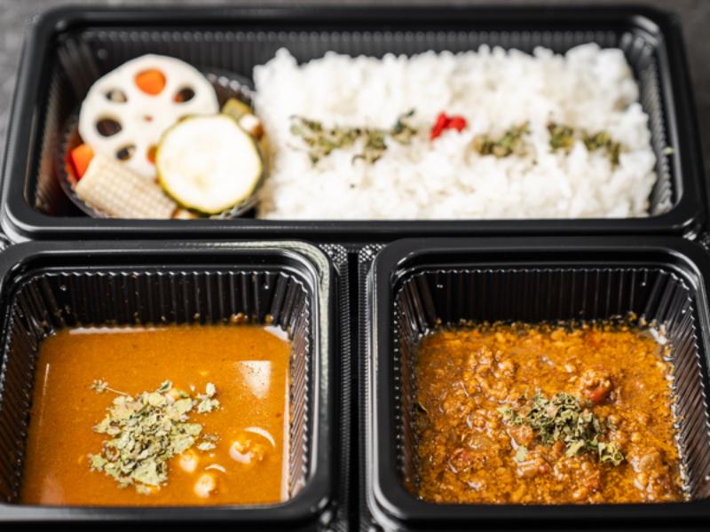 薬膳スープで作ったチキンカレー&豚挽肉と唐辛子の薬膳カレー