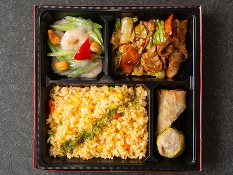 エビ塩炒めと回鍋肉の得得弁当