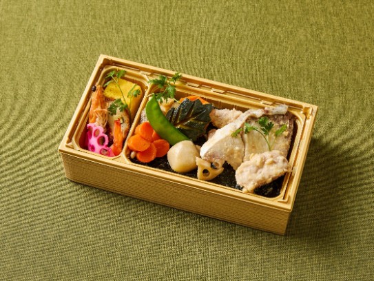 【280mlペット茶付き】亮之介白麹味噌使用「ぶりの西京焼き」と「若鶏の京風仕立て」の海苔弁当