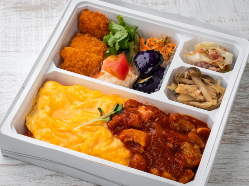 オムライス箱弁当