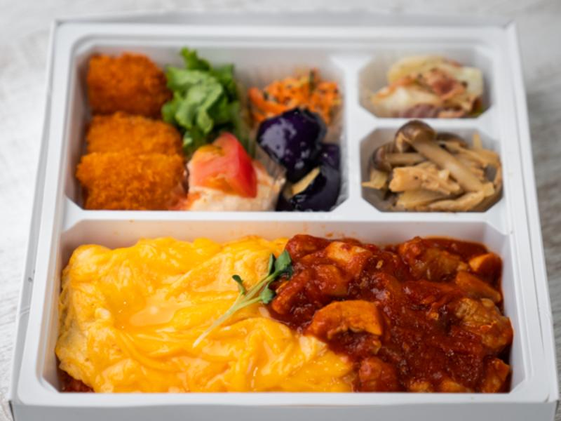 オムライス箱弁当