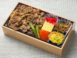 和牛すきやき重
