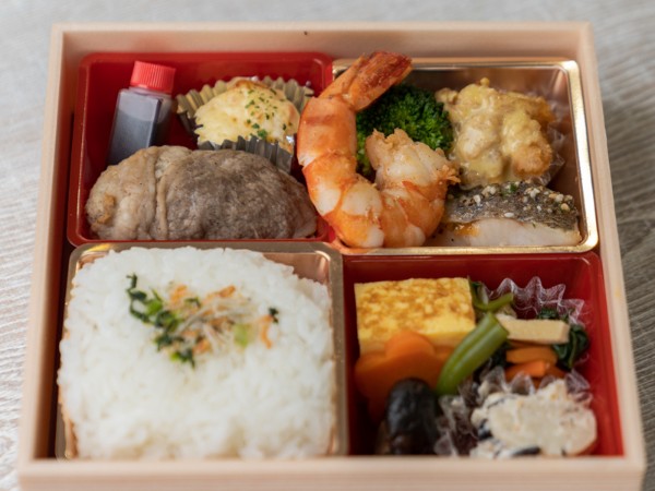 和牛巻ハンバーグ弁当