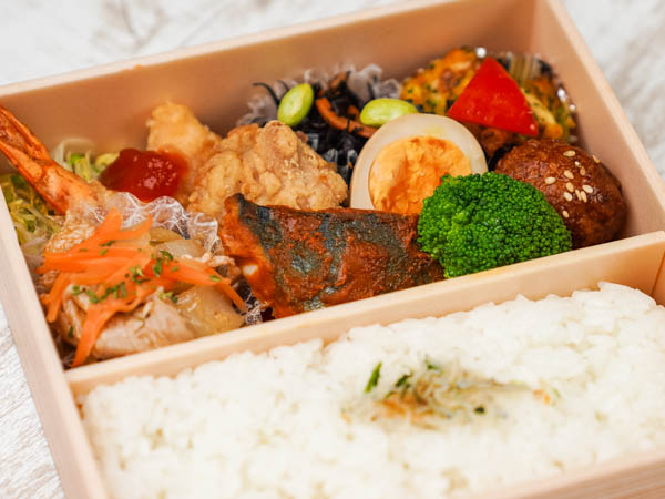 彩御膳（鰆）