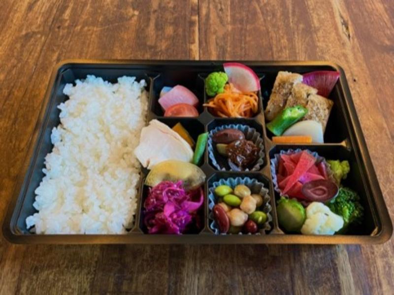 彩りハラルチキン弁当