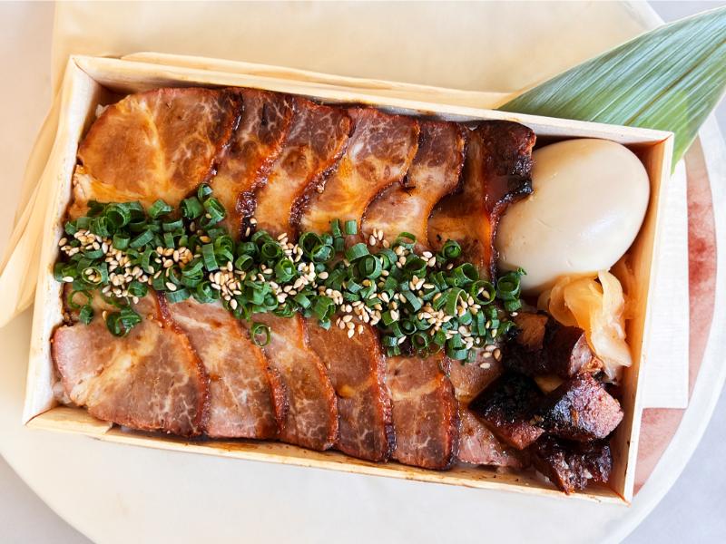 【本格焼豚】蜜汁チャーシュー重【特撰銘柄 林豚】肩ロース 肉倍増140g