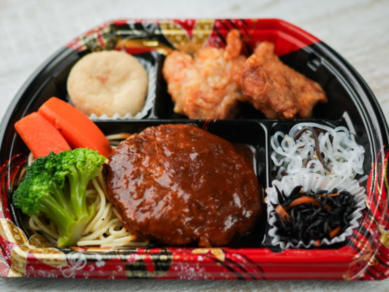 和牛と三元豚の合びきハンバーグ＆唐揚げ弁当