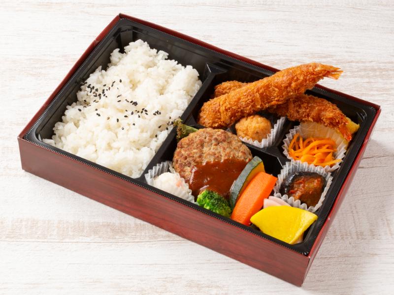 おもてなし幕の内ハンバーグとエビフライ