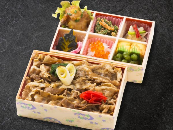 糸島豚すき焼き二段御膳
