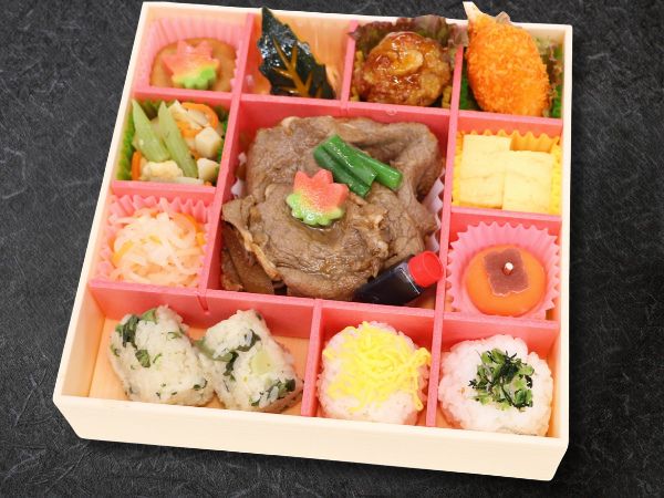 彩り牛すき焼き御膳