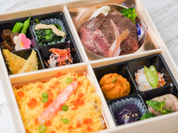 牛ステーキとカニごはん弁当