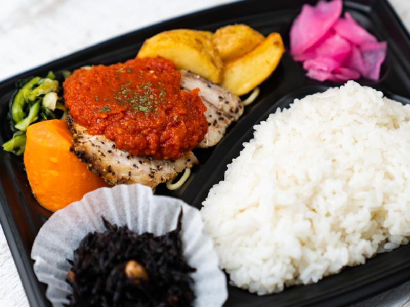 あじのトマトソース 爆安弁当