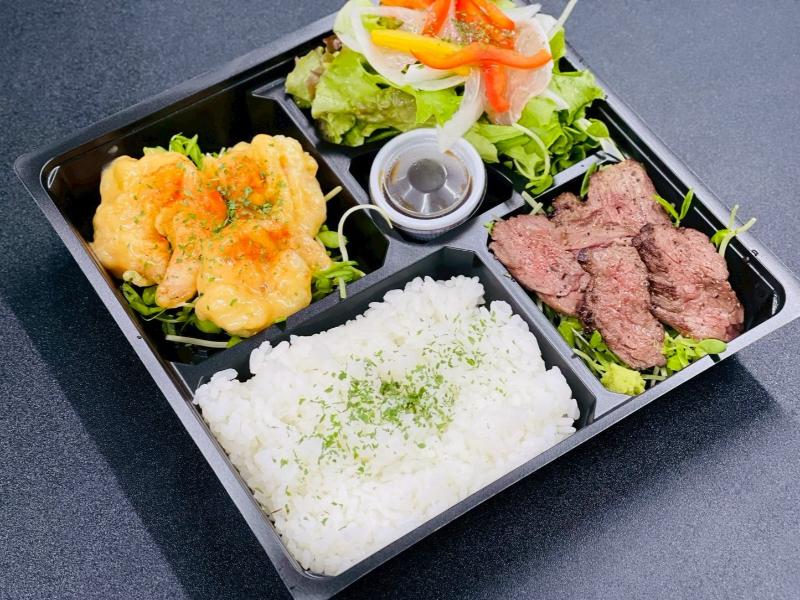 牛ハラミステーキ＆生ハムサラダ＆エビマヨお弁当