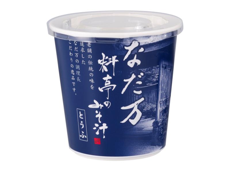 なだ万　料亭のみそ汁（とうふ）