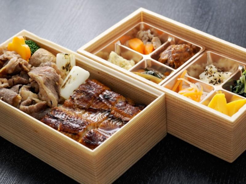 うなぎと牛すき焼き重