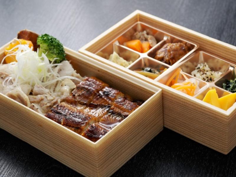 鰻まぶしご飯と豚カルビ重