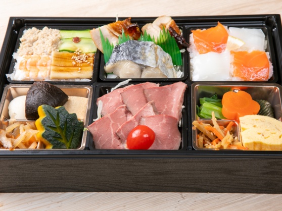 彩りモザイク寿司とローストビーフのおもてなし弁当