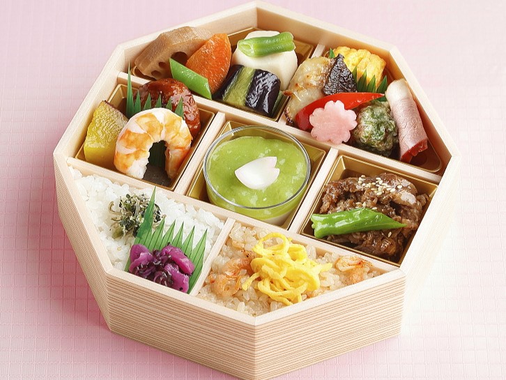 扇（500ｍℓペット緑茶付き）【3／1～5／31】