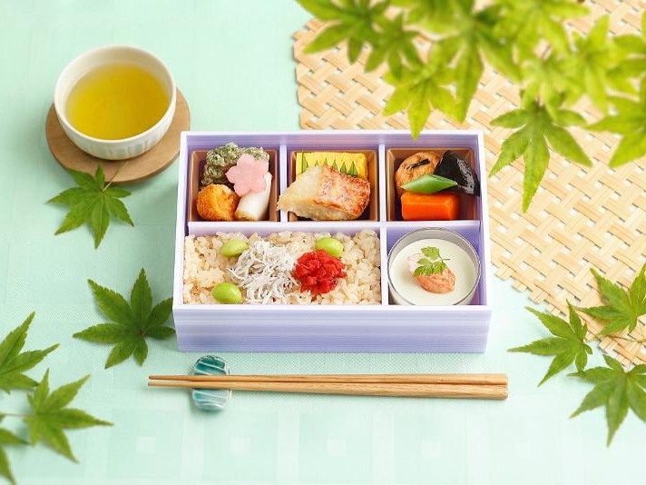季節御膳「初夏の涼味」（500mlペット緑茶付き）【4月27日～6月19日】