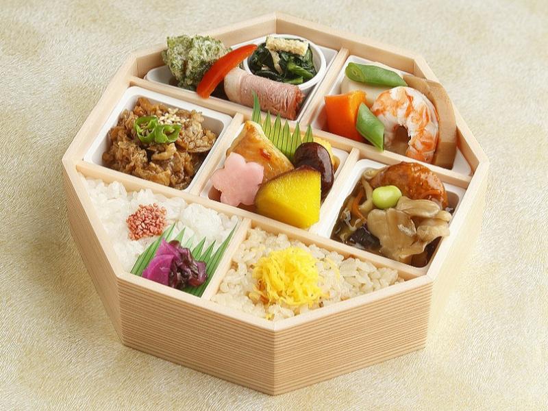 扇（500ｍℓペット緑茶付き）【6月～2026年5月まで】