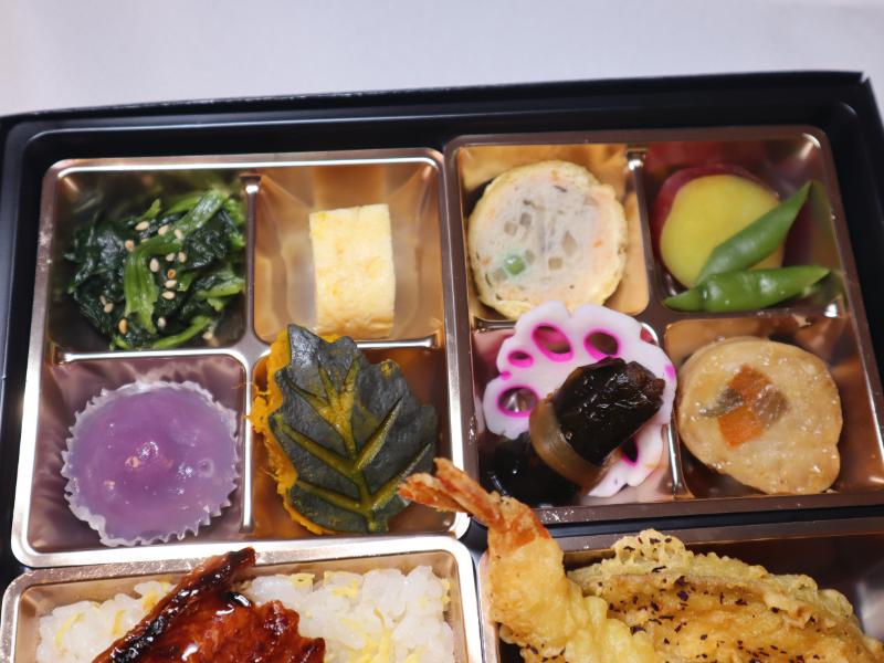 三種天ぷらの炭焼きうな重