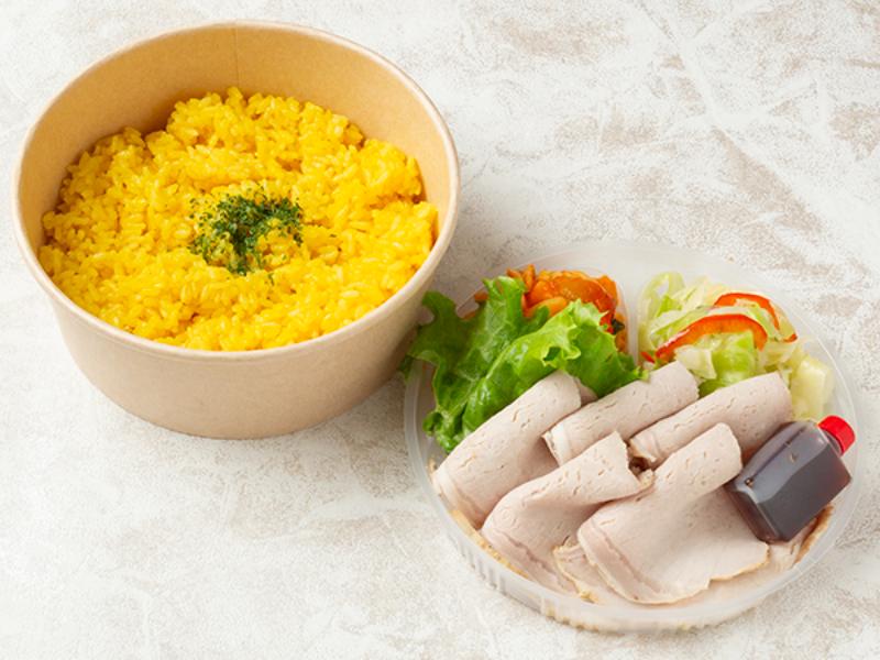 特製ジンジャーソースで食べるローストポーク丼