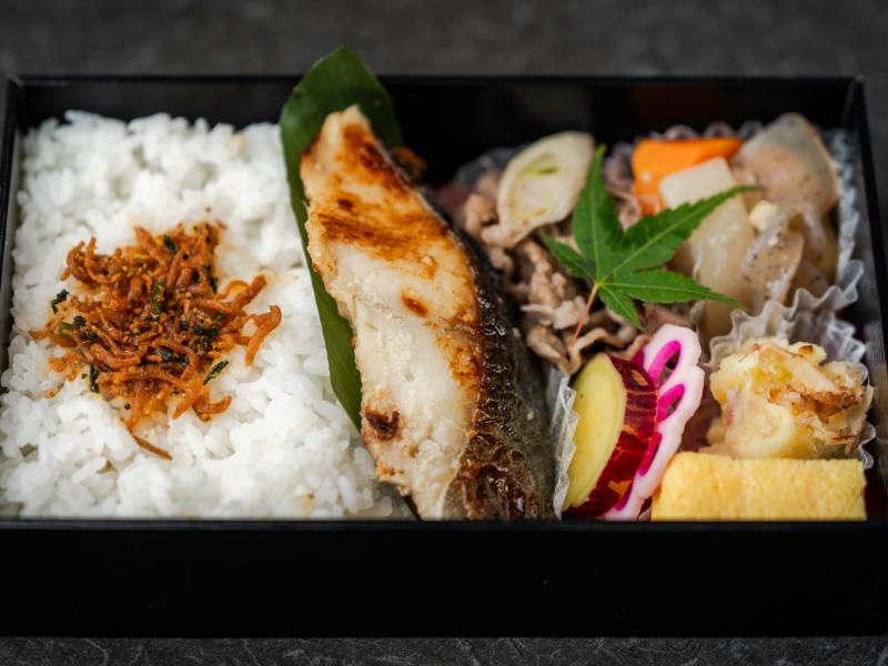 銀だら西京とすき焼きの幕の内御膳