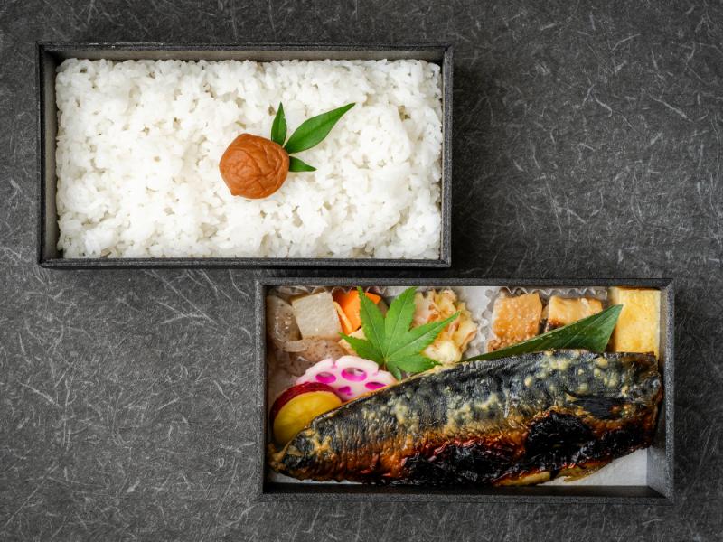 さば西京と鶏塩麴焼きの二段御膳