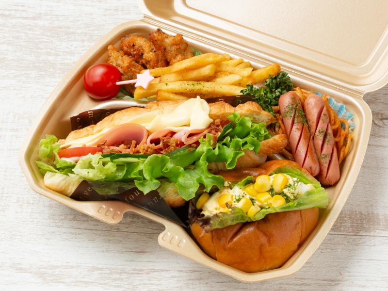 クロワッサンハムチーズ＆エッグロールパン