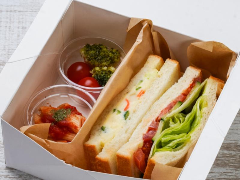 癒しのポテトサラダ＆トマトサンド